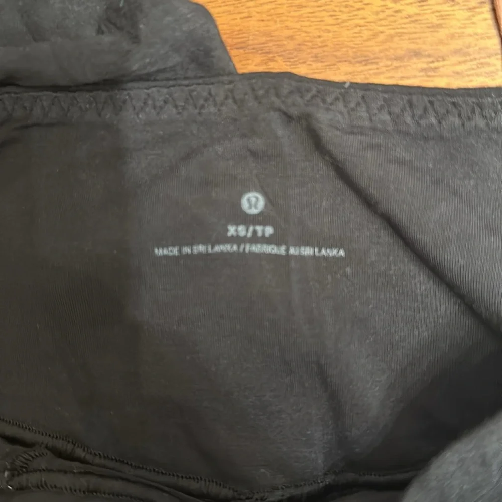 COPY - Lululemon UnderEase Super-High-Rise Shortie Women’s Underwear (price per… - Picture 3 of 9